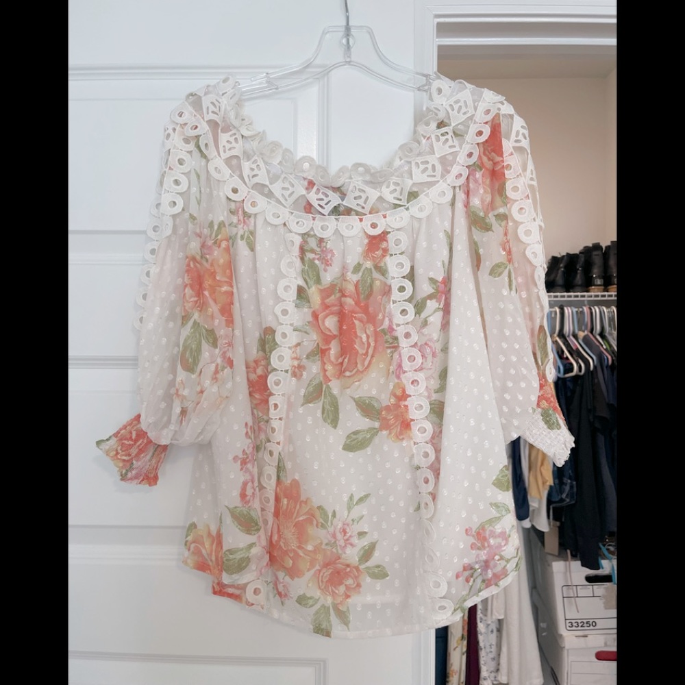 Vici Collection Las Flores Blouse